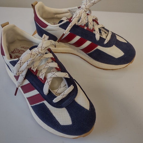 Adidas shoes - Picture 4 of 7